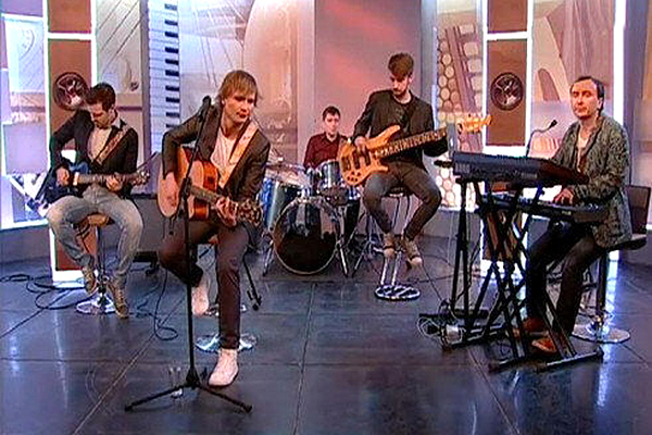 Андрей Весенин с группой, телевизионный концерт